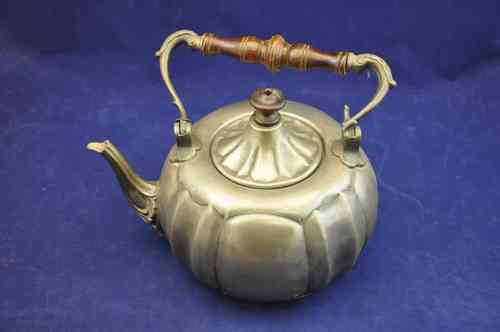 old teapot with broken handle - 95% pewter