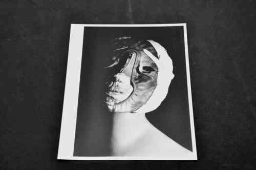 Foto s/w * Abstrakt / Maske / Puppe 7 * von Frank Dismer