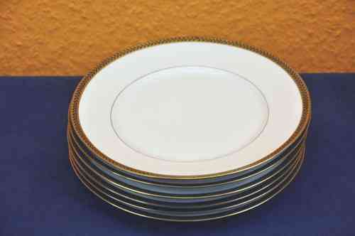Hutschenreuther Hohenberg porcelain 6 dining plates