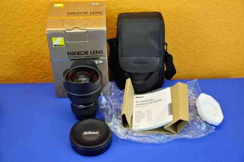 Nikon AF-S Nikkor 14-24mm 1: 2.8G ED N with accessories
