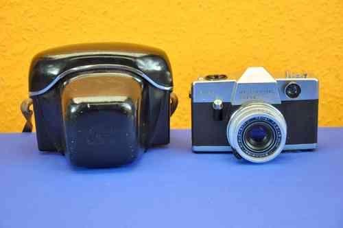 Kodak Instamatic Reflex camera mit Xenar 2,8/45 + Tasche