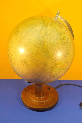 Erdglobus + Beleuchtung Räths Physikalischer Globus 1951