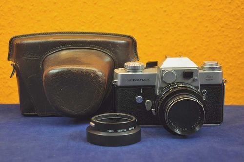 Leicaflex 1 with Summicron-R 1:2 50mm