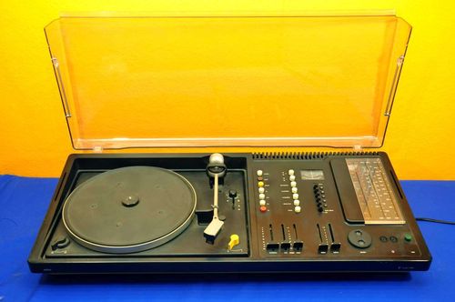Braun Audio 308 designer stereo system around 1970s