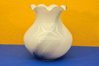 Bauchige Vase Kristall Weiß unterfangen Wellenrand