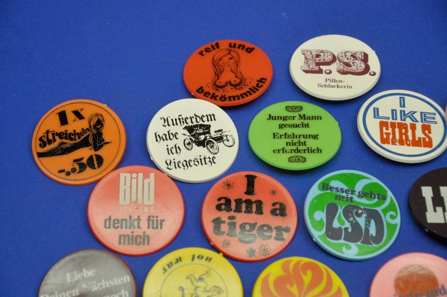 Vintage pins buttons sports travel tourism metal