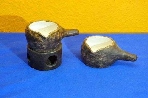 Pottery warmer and 2 saucepans with spout