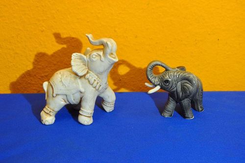 2 Elephant Animal Figurines Set Ceramic Home Decoration