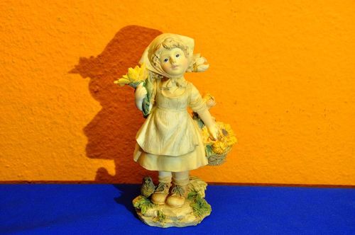 Decorative Figurine Gardener Girl with Sunflowers