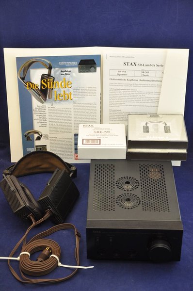 Kopfhörer mit Verstärker von Stax Model SRM-T1 und SR Lambda\\n\\n20.05.2014 10:36